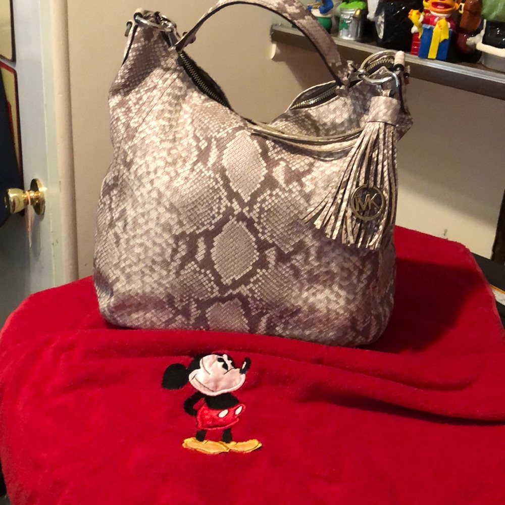 Michael kors Bag - Picture 2 of 8